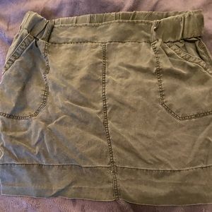 Express military skirt